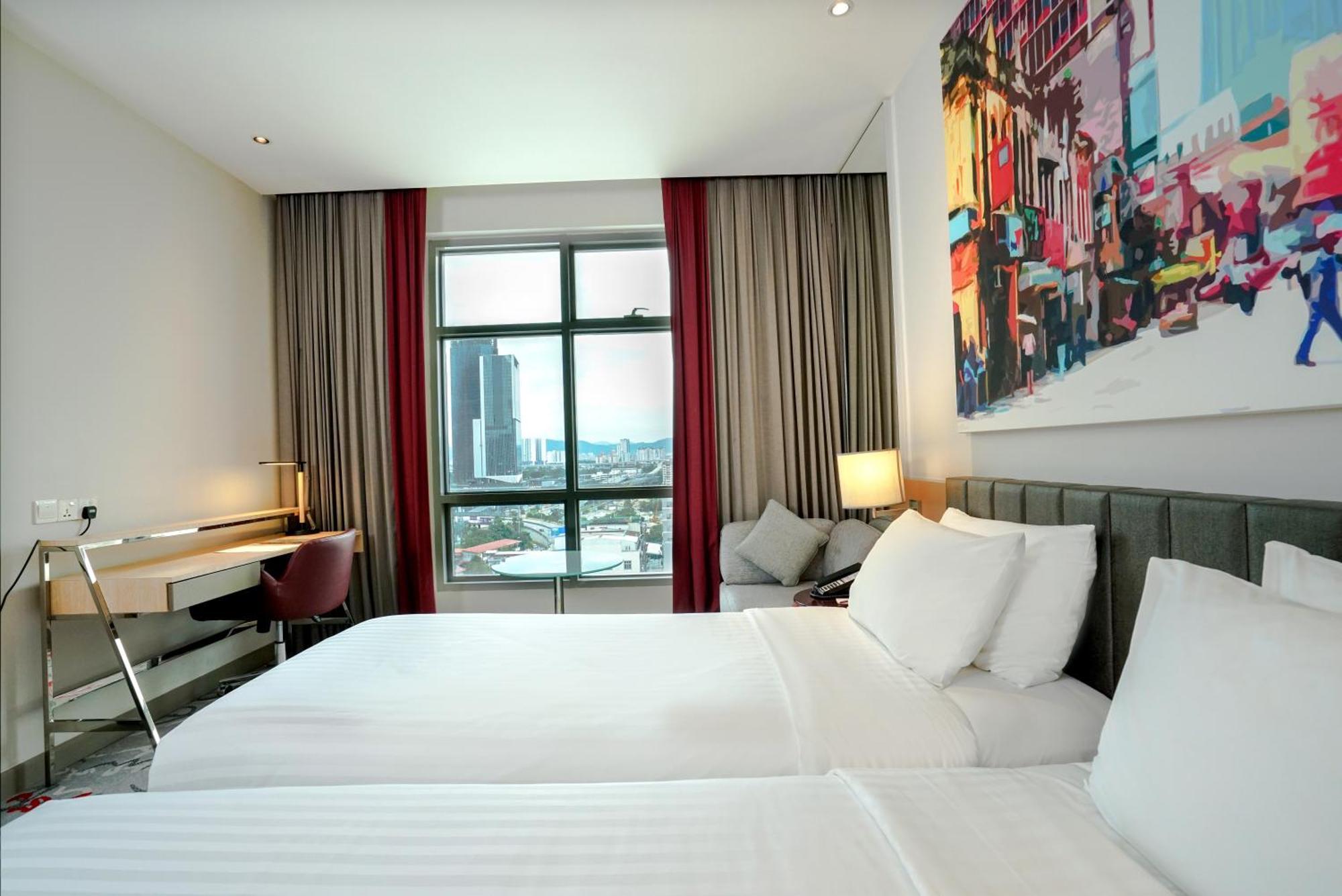 Hotel Mercure Shaw Parade 4*