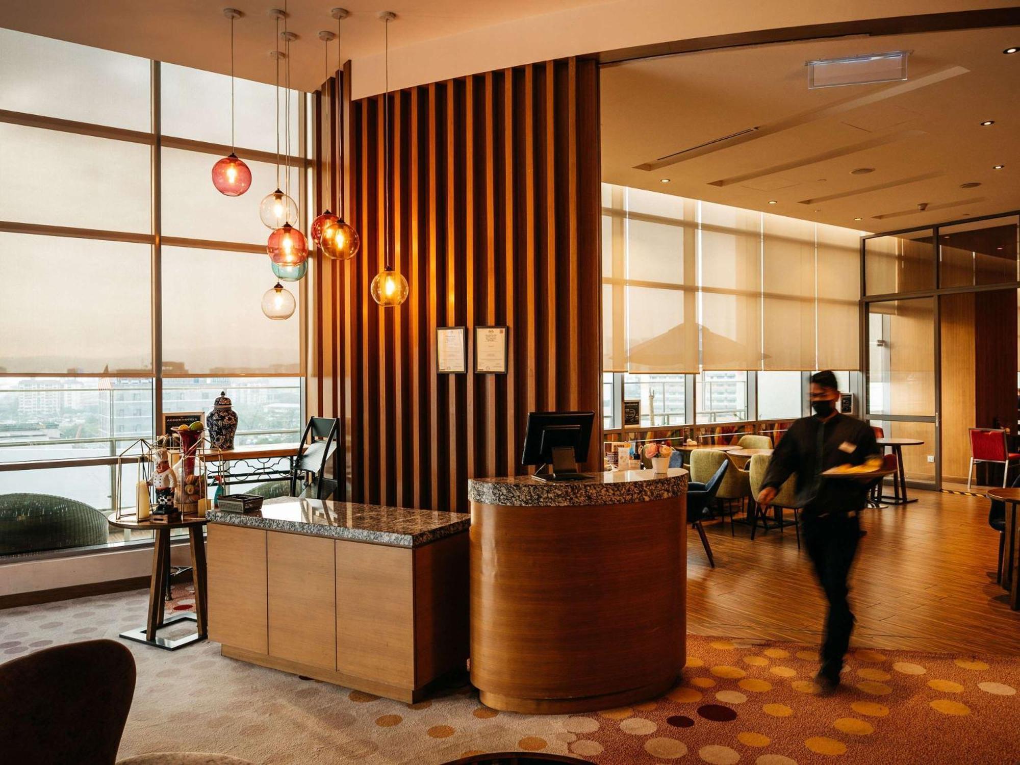 Hotel Mercure Shaw Parade Kuala Lumpur